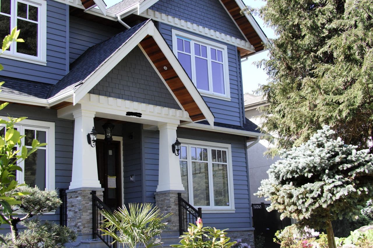 Card image for Contemporary Elegance